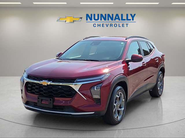 Used 2025 Chevrolet Trax LT w/ Driver Confidence Package