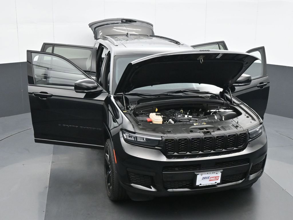 Used 2022 Jeep Grand Cherokee L Laredo image 35