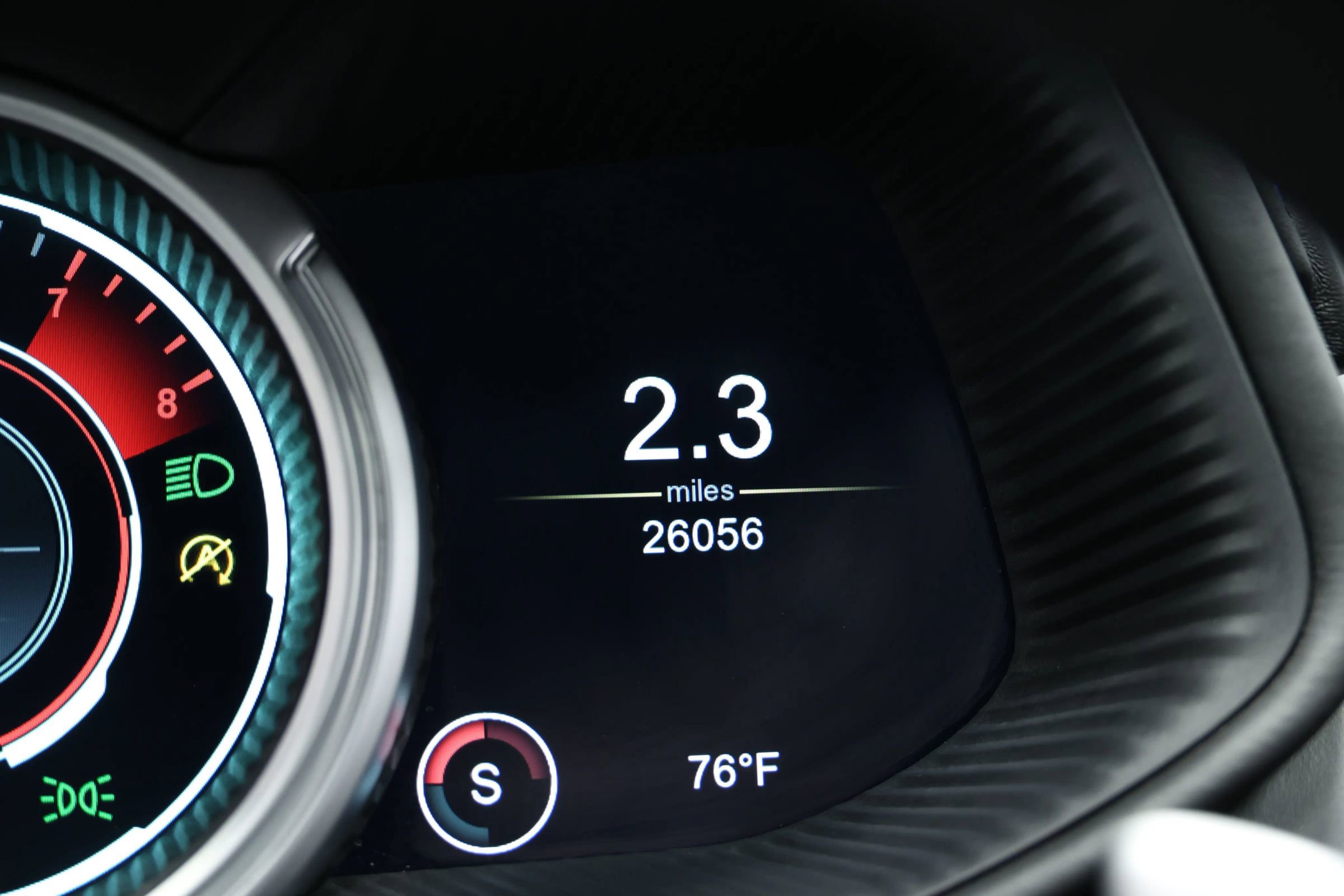 Used 2018 Aston Martin DB11 V12 image 36