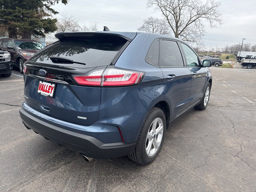 Certified 2019 Ford Edge SE image 3