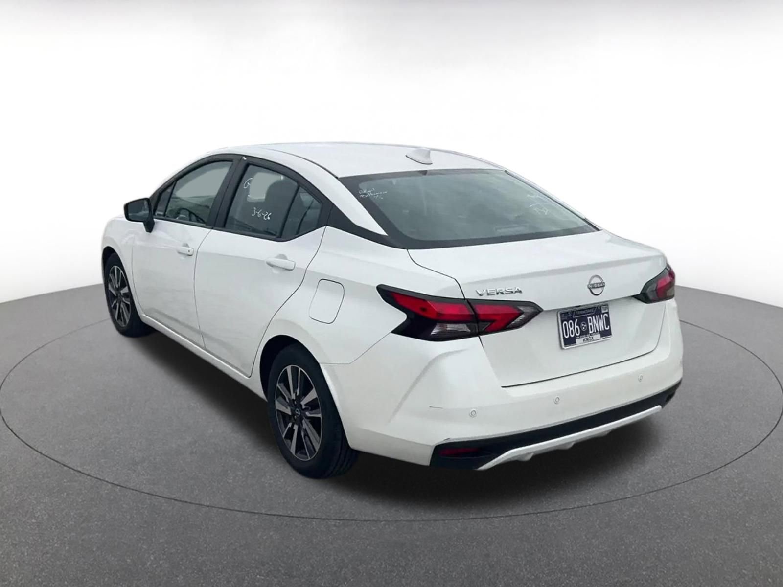 Used 2025 Nissan Versa SV FWD image 11