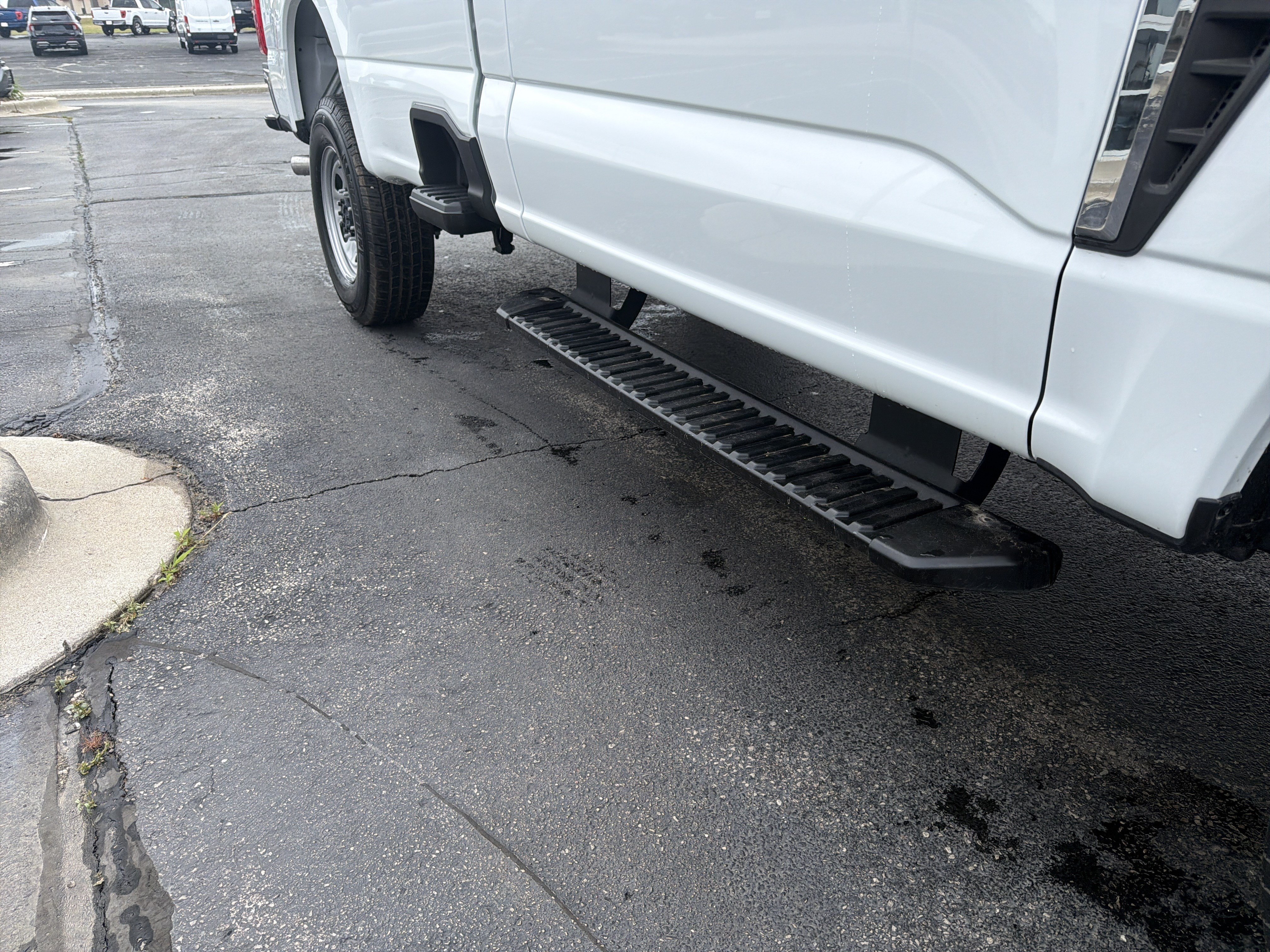 Used 2025 Ford F250 XL w/ XL Chrome Package AWD/4WD image 9