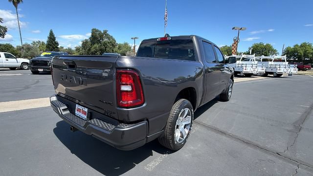 New 2026 RAM 1500 Express AWD/4WD image 4