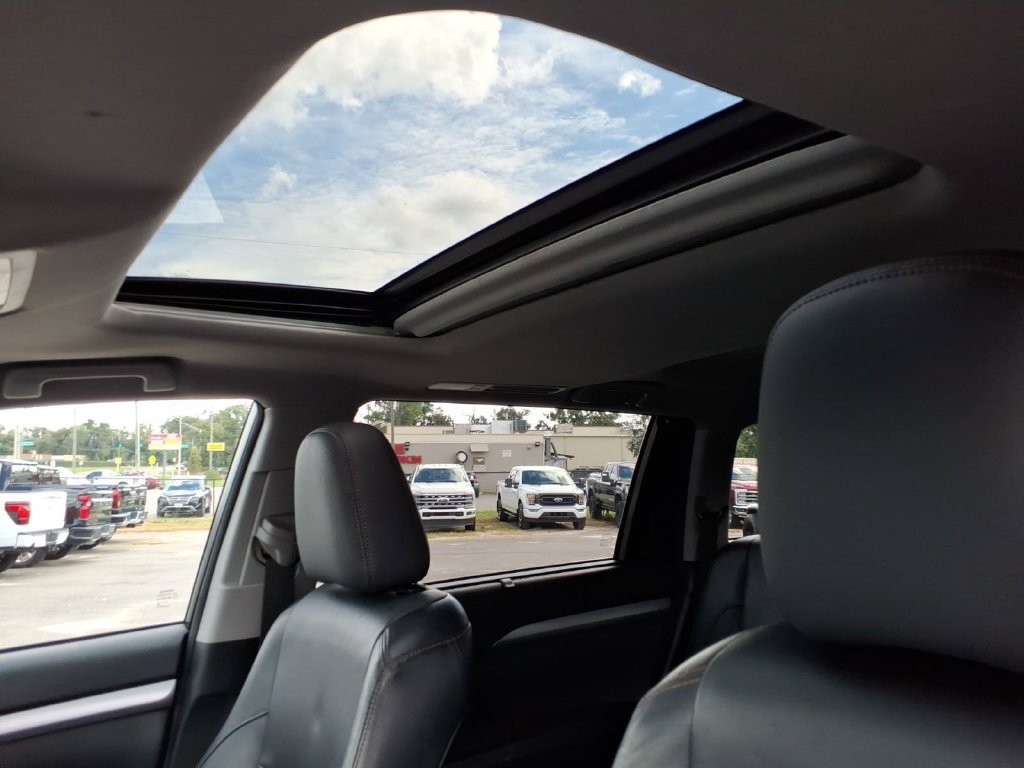 Used 2015 Toyota Highlander XLE FWD image 31