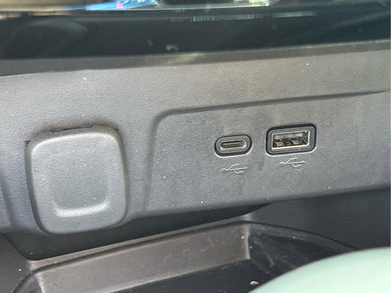 Certified 2024 Chevrolet Trax RS w/ Sunroof Package image 15