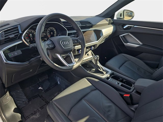Certified 2024 Audi Q3 2.0T Premium Plus image 17