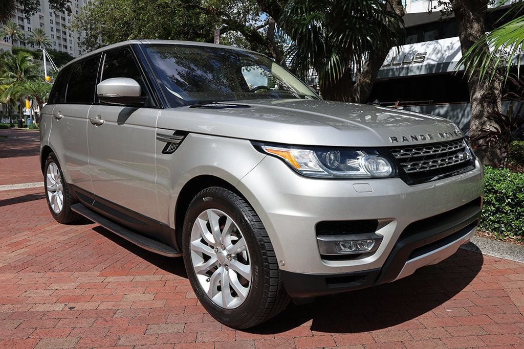 Used 2017 Land Rover Range Rover Sport HSE AWD/4WD image 17