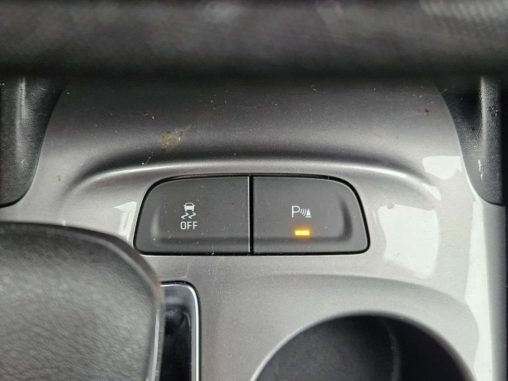 Certified 2025 Chevrolet Malibu LS image 24