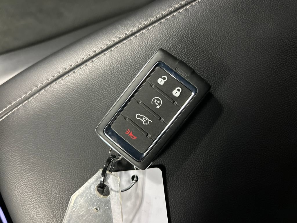 Used 2025 Jeep Grand Cherokee Altitude image 22