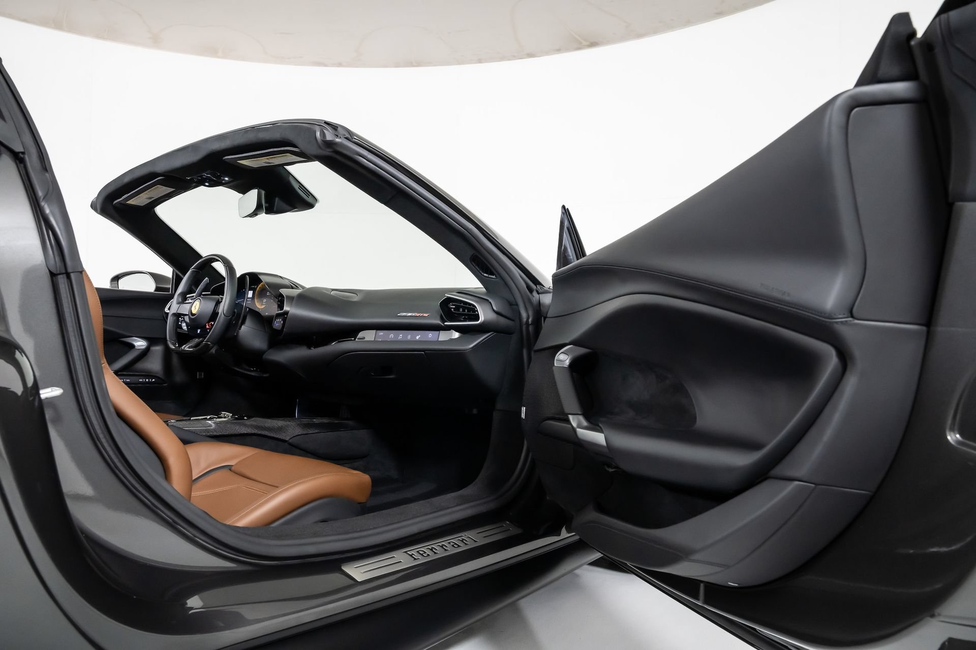Used 2023 Ferrari 296 GTS RWD image 38