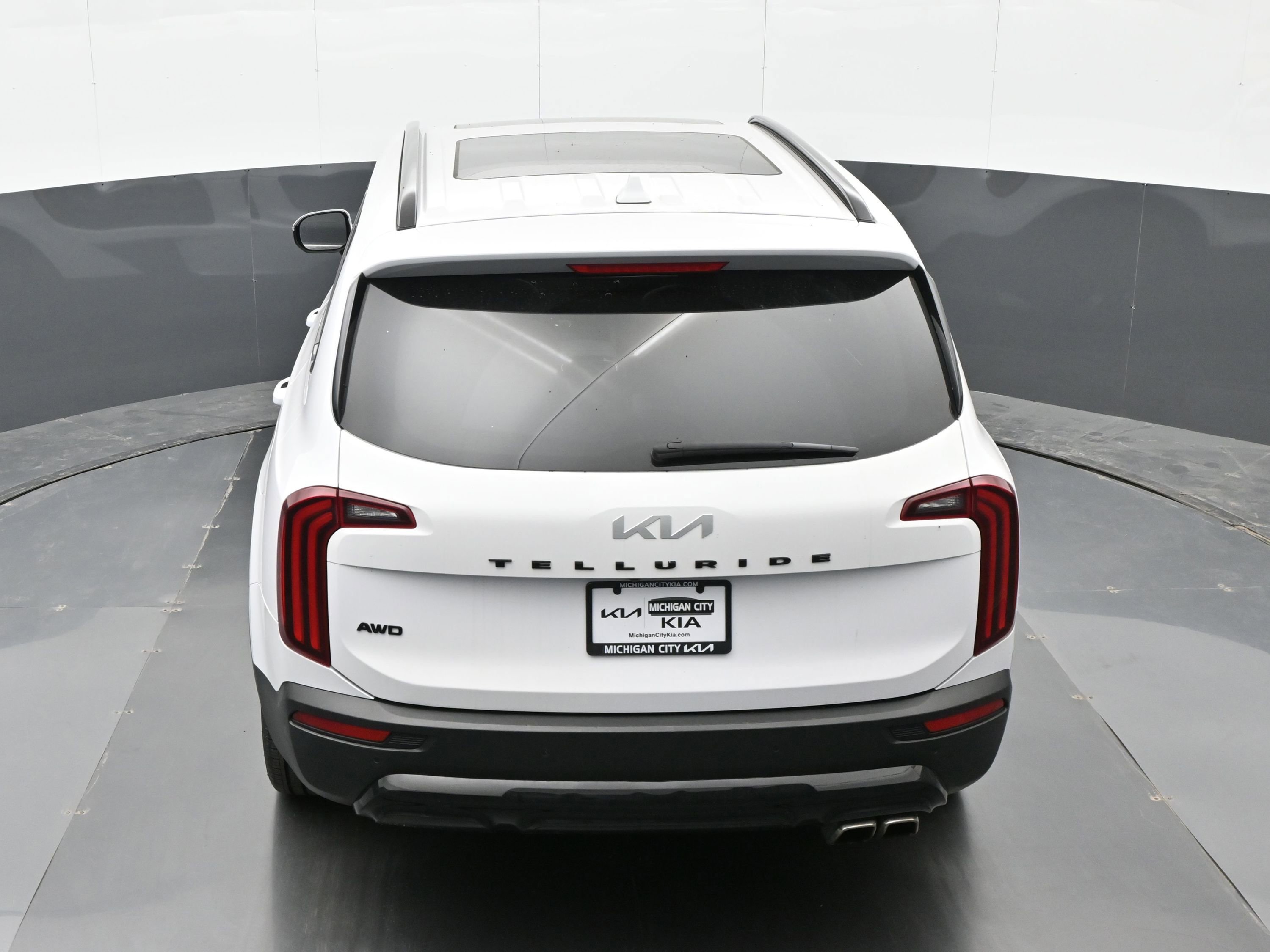 Used 2022 Kia Telluride SX w/ SX Prestige Package image 32