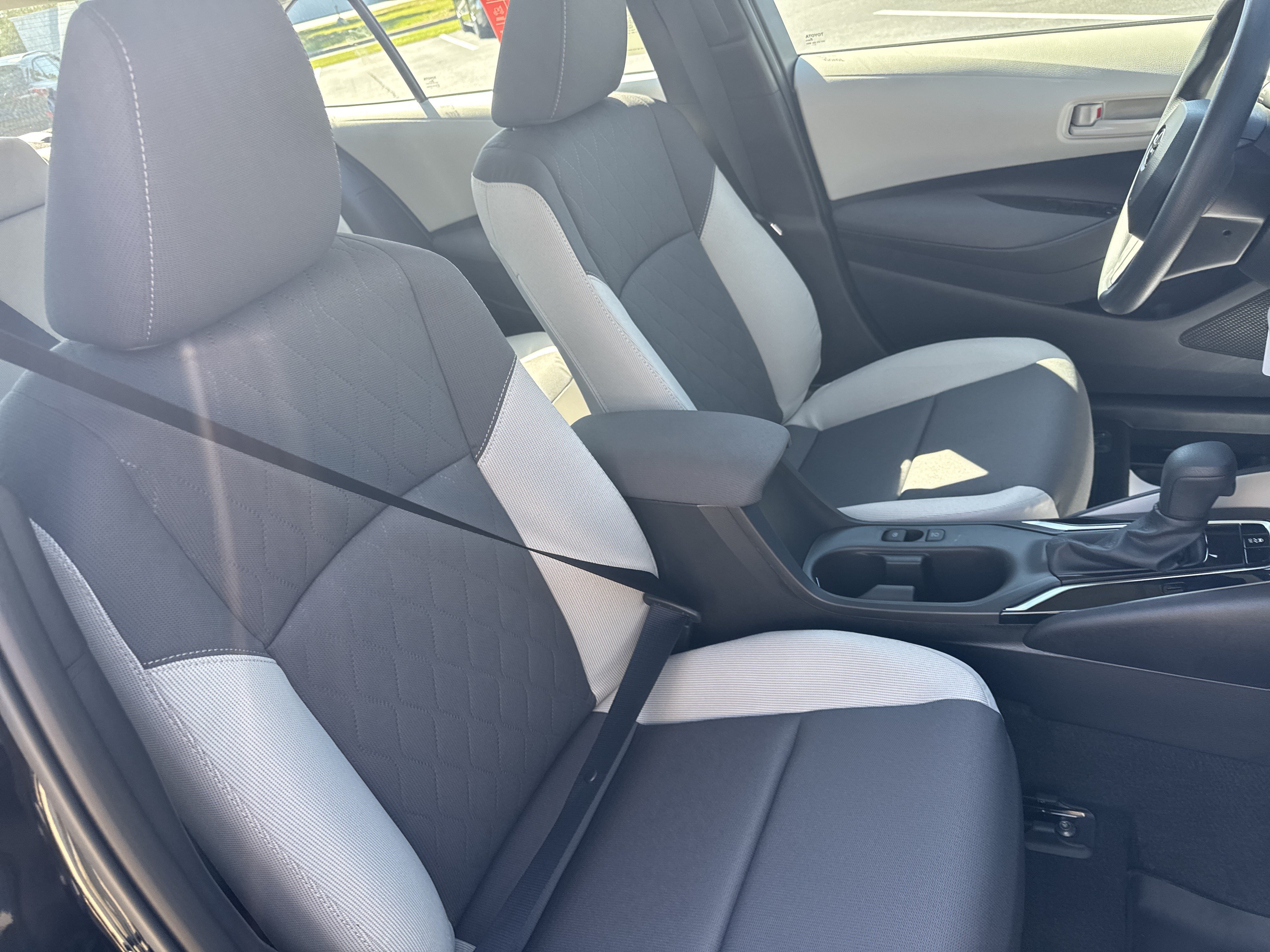 New 2027 Toyota Corolla LE FWD image 34