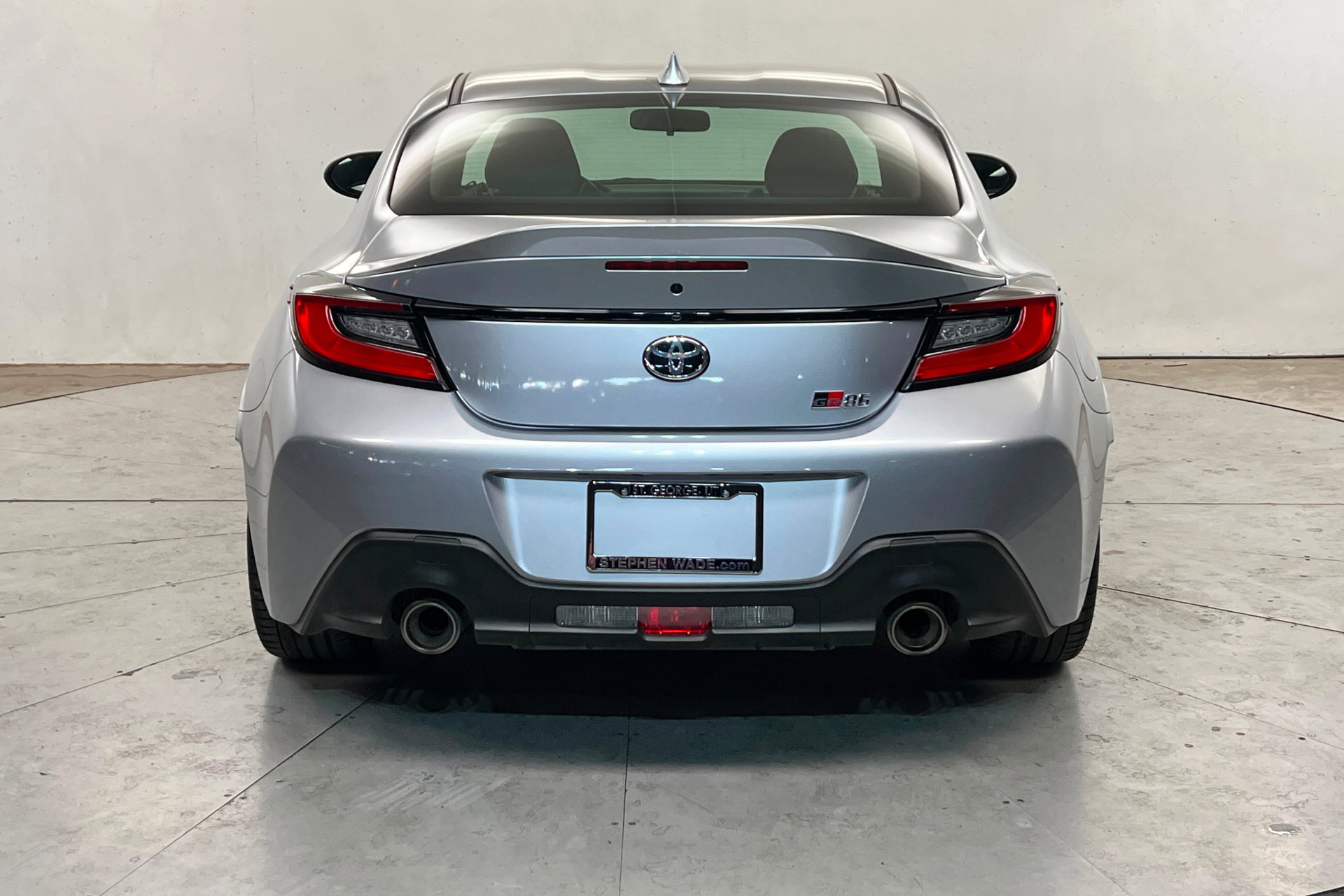 Certified 2025 Toyota GR86 Premium w/ Performance Package image 5