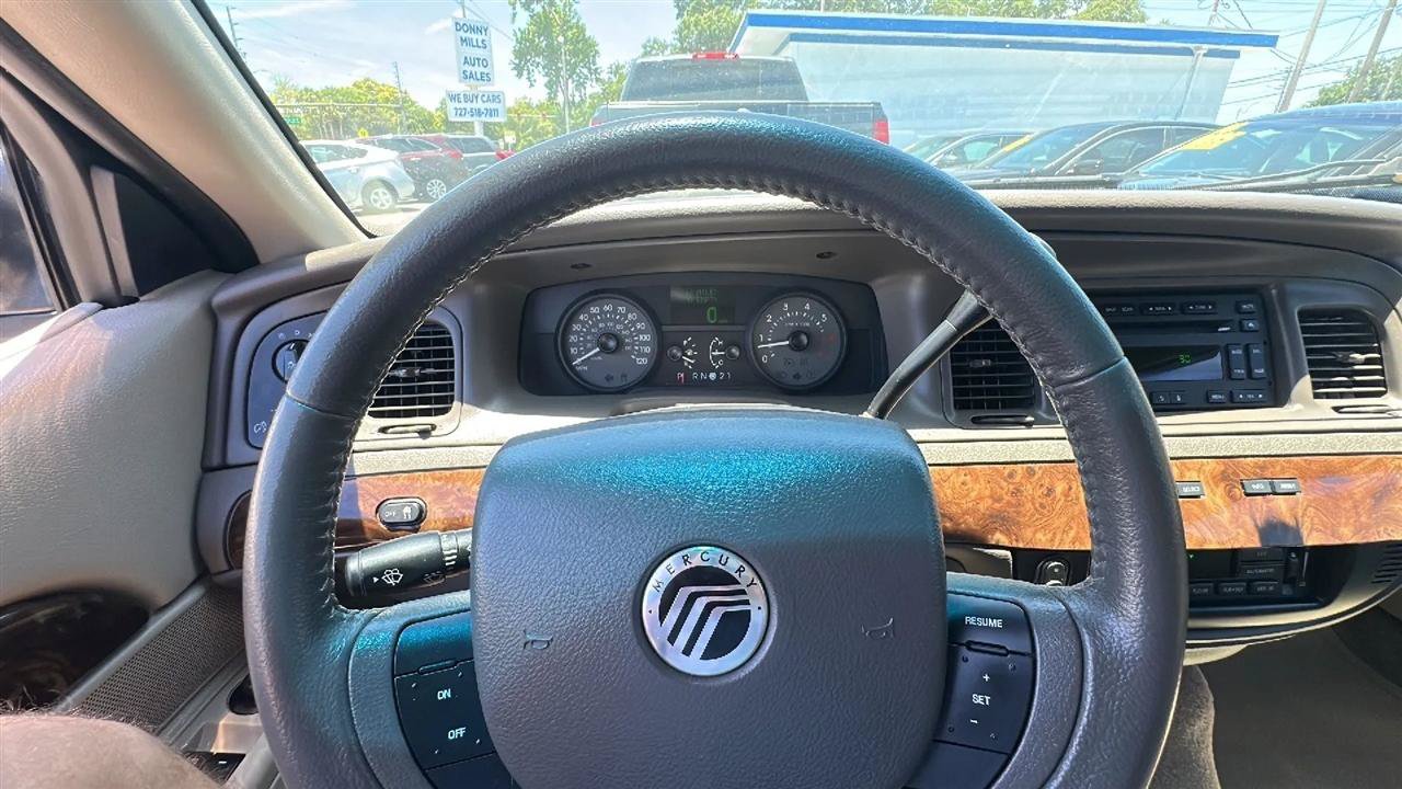 Used 2011 Mercury Grand Marquis LS RWD image 81