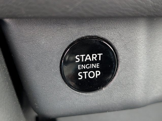 Used 2025 Nissan Rogue SV image 26