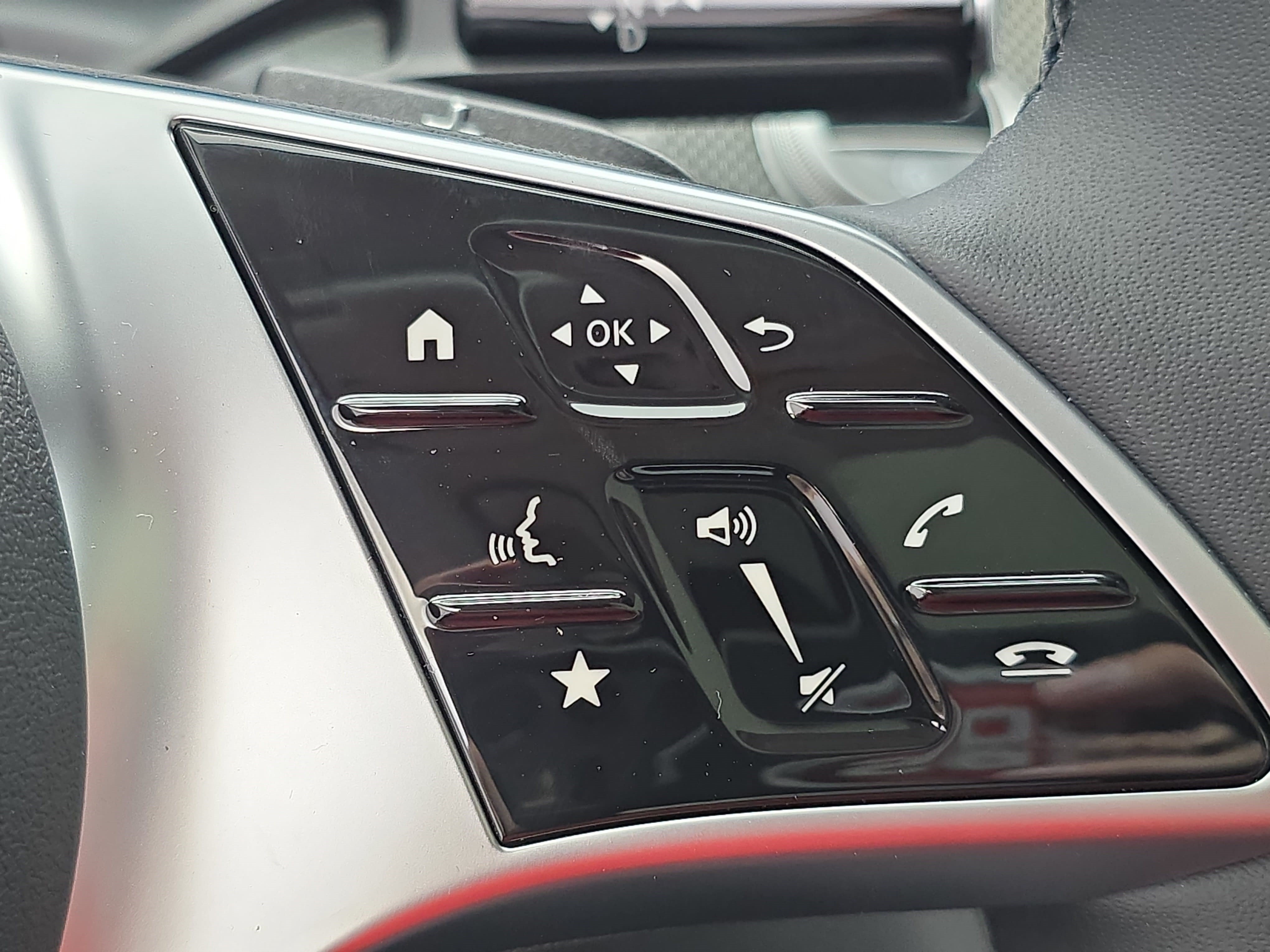 New 2026 Mercedes-Benz C 300 4MATIC Sedan image 18