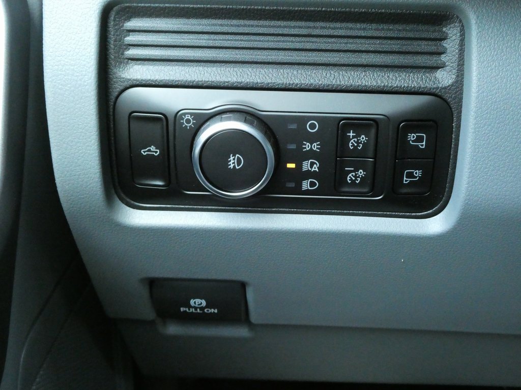 New 2025 Ford F350 XLT w/ FX4 Off-Road Package image 12