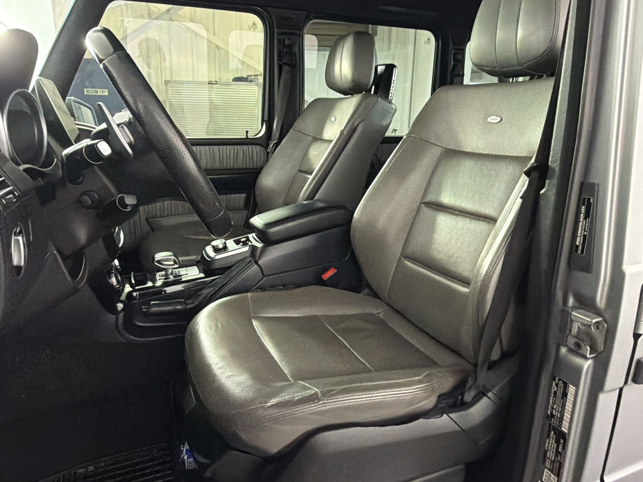 Used 2017 Mercedes-Benz G 63 AMG 4MATIC image 5