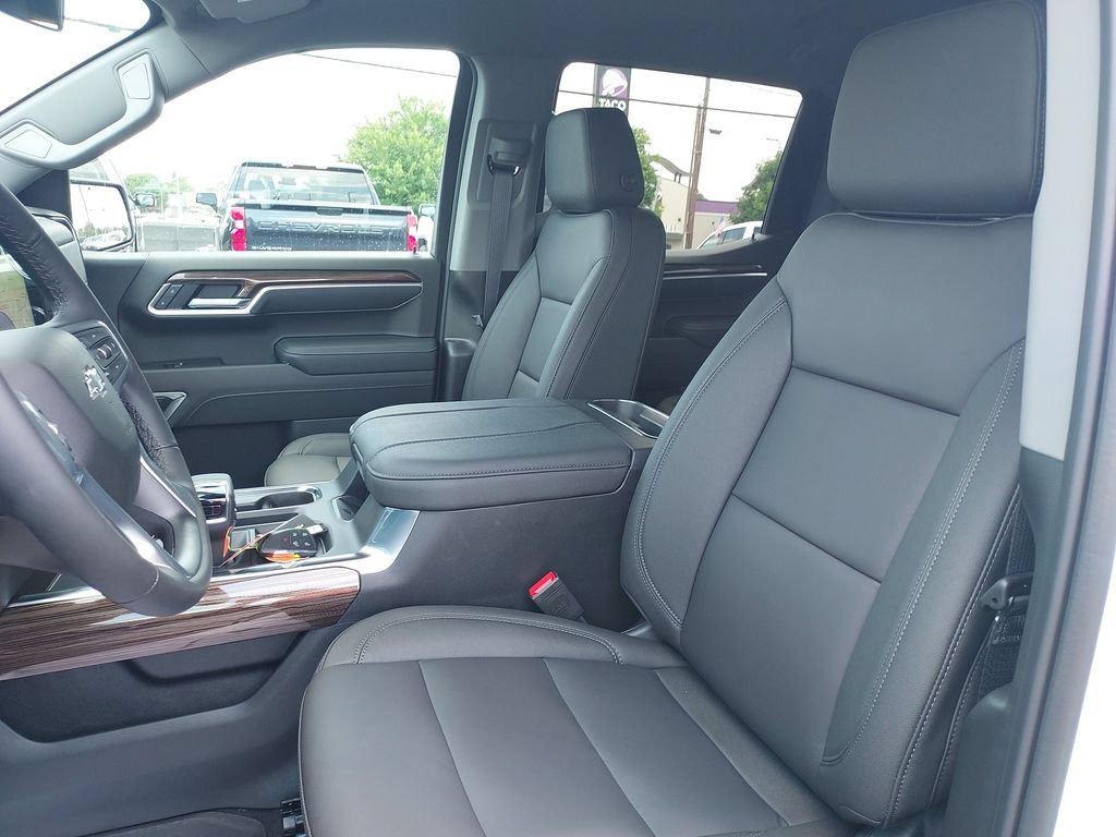 New 2026 Chevrolet Silverado 1500 RST w/ RST All Star Premium Package AWD/4WD image 17