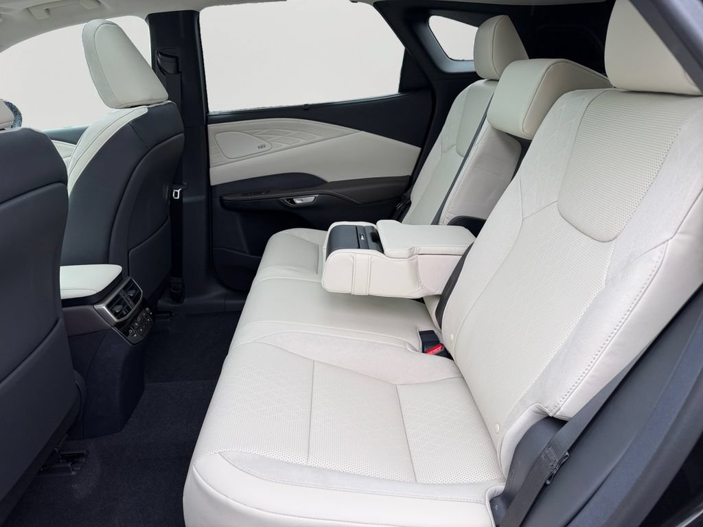 New 2026 Lexus RX 350 AWD image 8