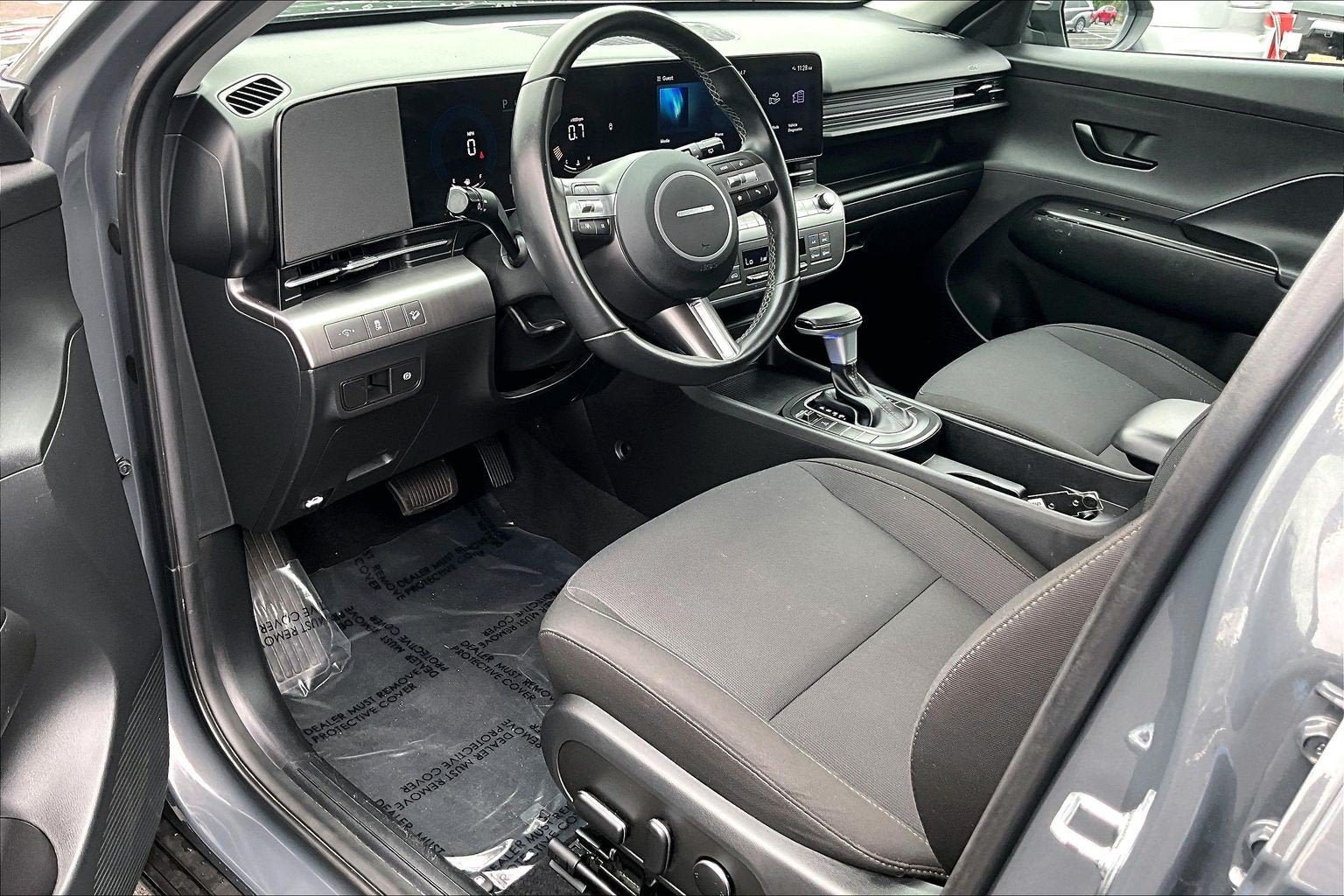 Used 2025 Hyundai Kona SEL AWD/4WD image 12