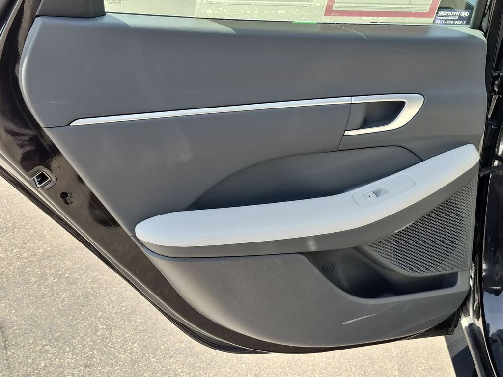 Used 2025 Hyundai Sonata SEL FWD image 27