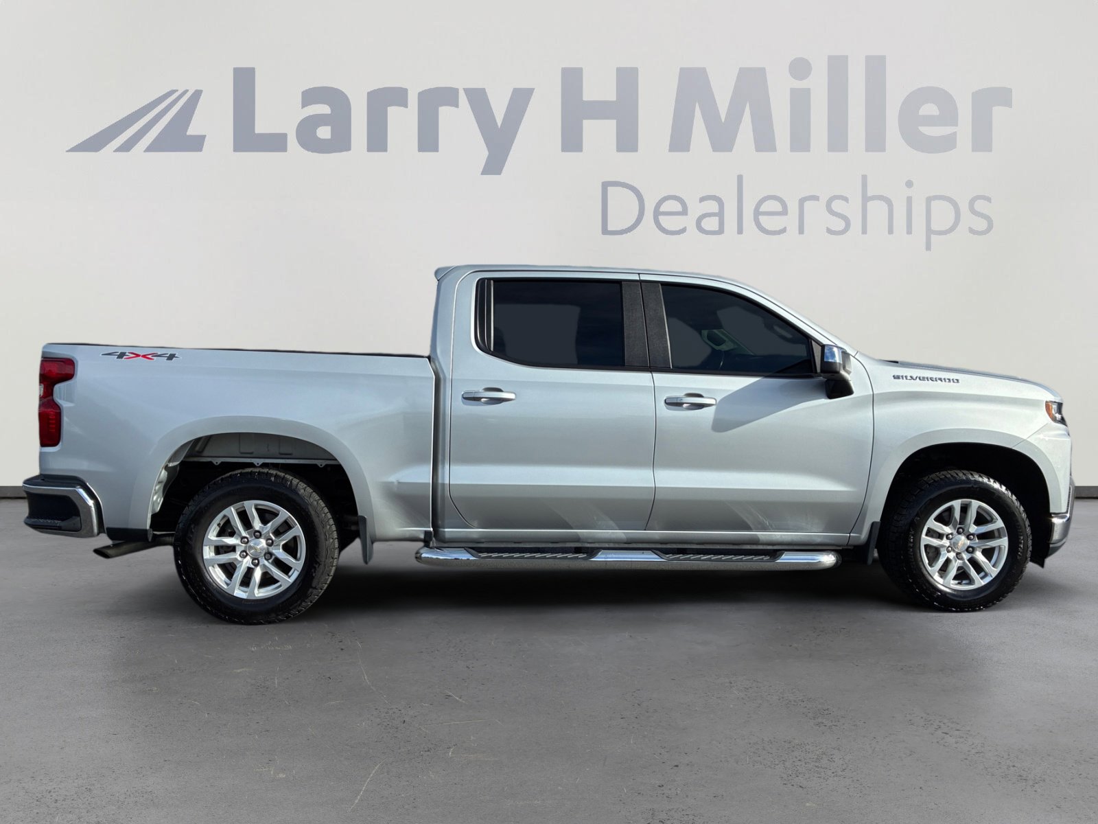 Used 2020 Chevrolet Silverado 1500 LT w/ All-Star Edition image 6