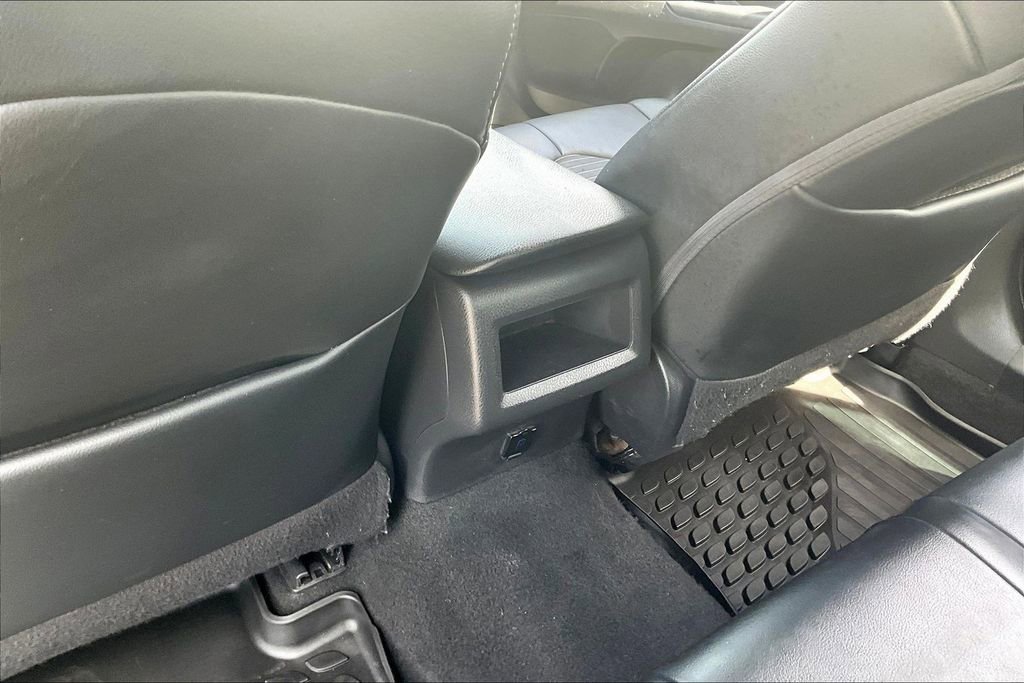 Used 2020 Toyota Camry SE image 10