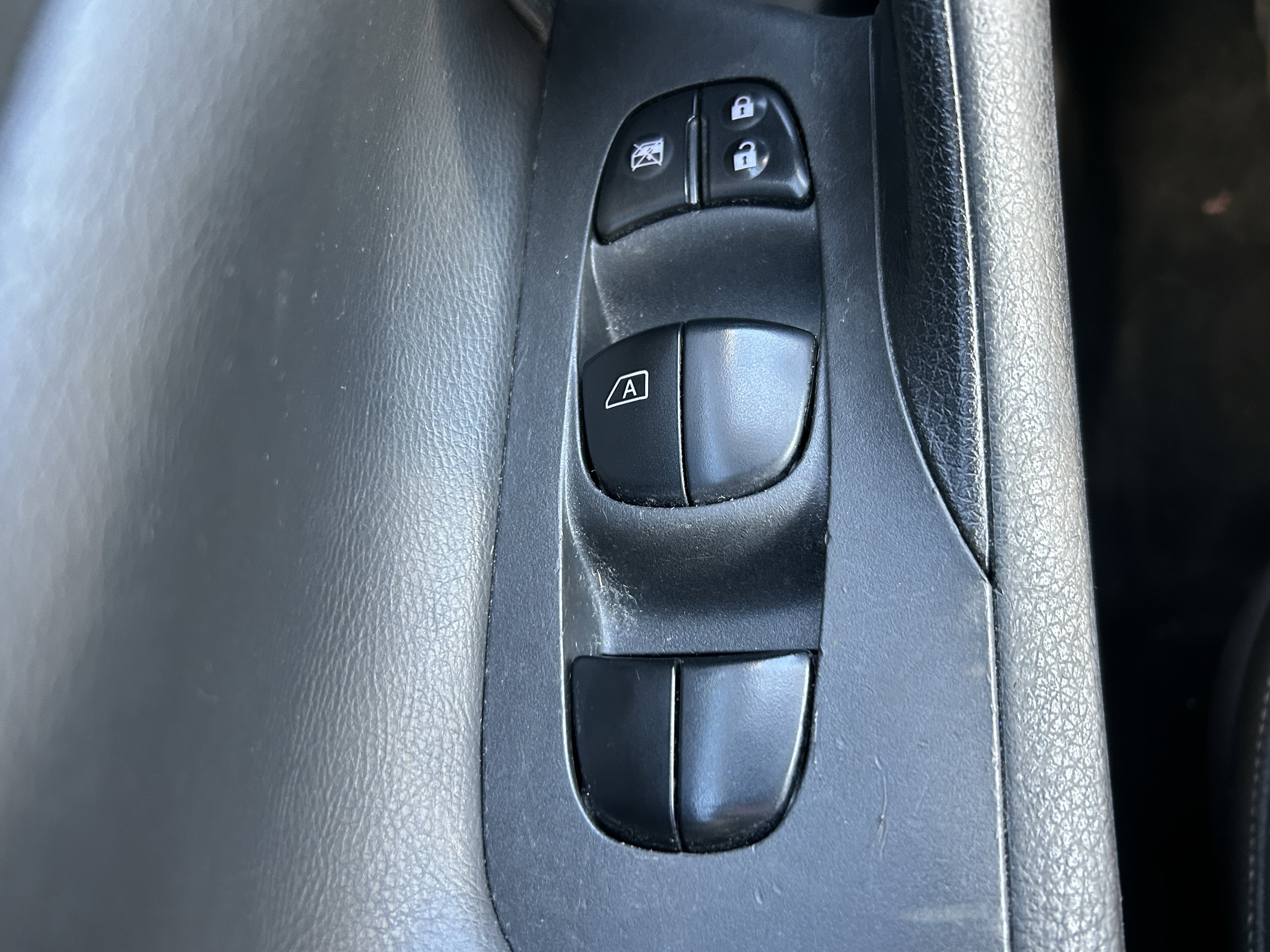 Used 2018 Nissan Altima 2.5 SV image 15