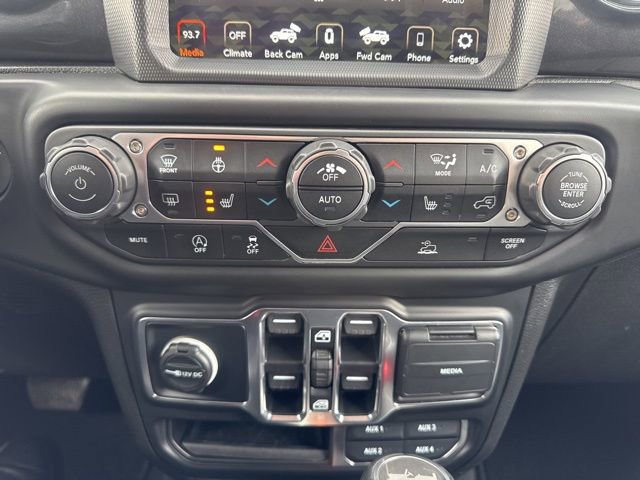 Used 2021 Jeep Wrangler Unlimited Sahara AWD/4WD image 36