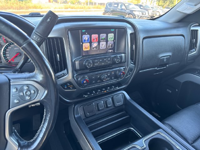 Used 2018 Chevrolet Silverado 1500 LTZ Z71 w/ Redline Edition AWD/4WD image 18