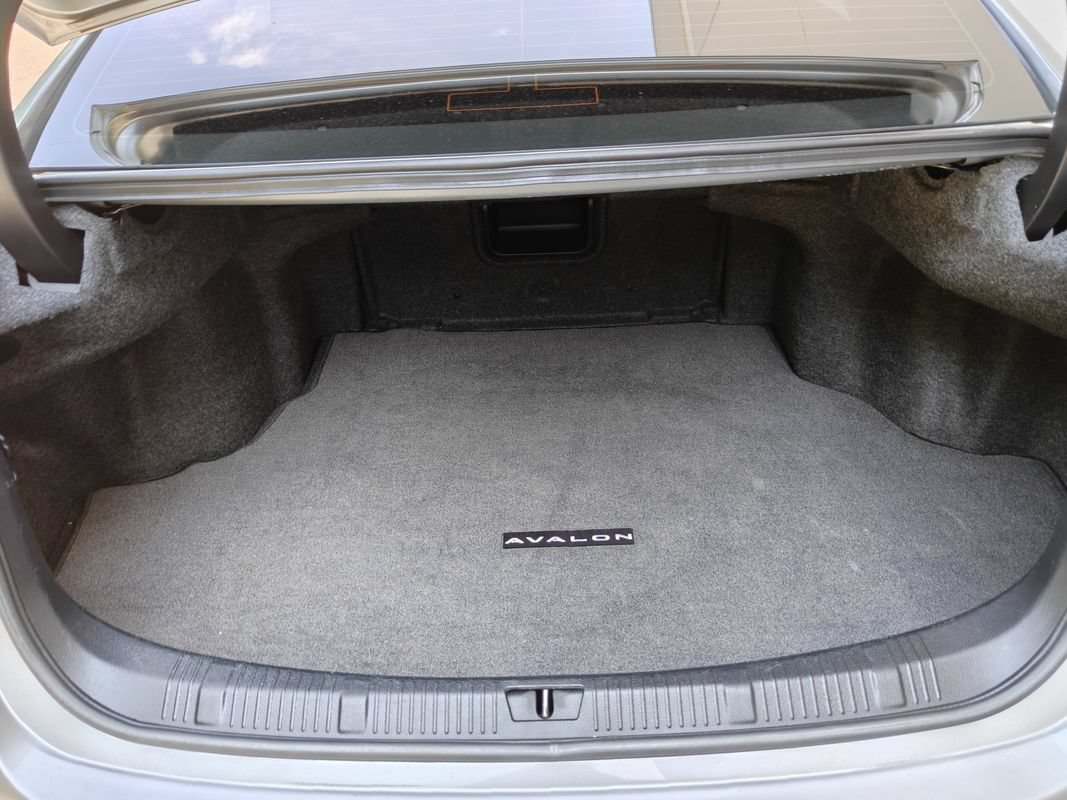Used 2015 Toyota Avalon XLE Touring FWD image 23