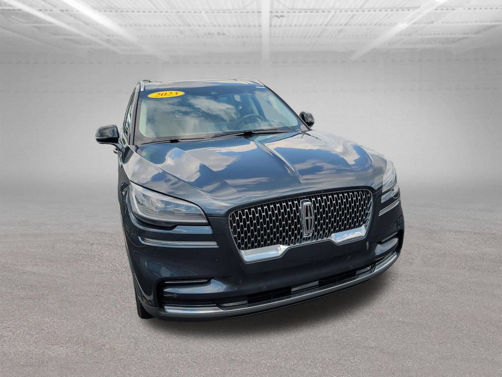 Used 2023 Lincoln Aviator Reserve w/ Equipment Group 201A AWD/4WD image 23