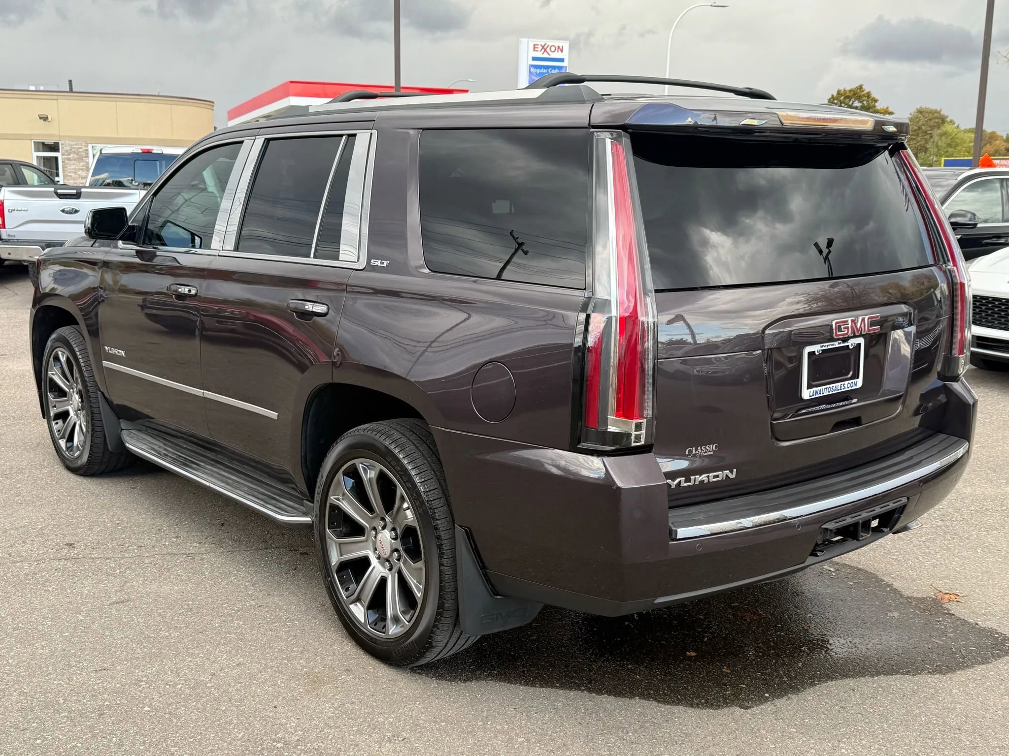 Used 2015 GMC Yukon SLT w/ Open Road Package image 7