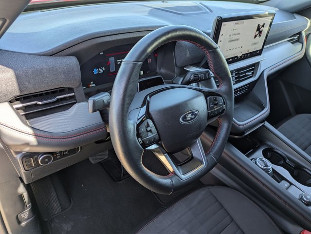 Used 2025 Ford Explorer ST-Line image 7