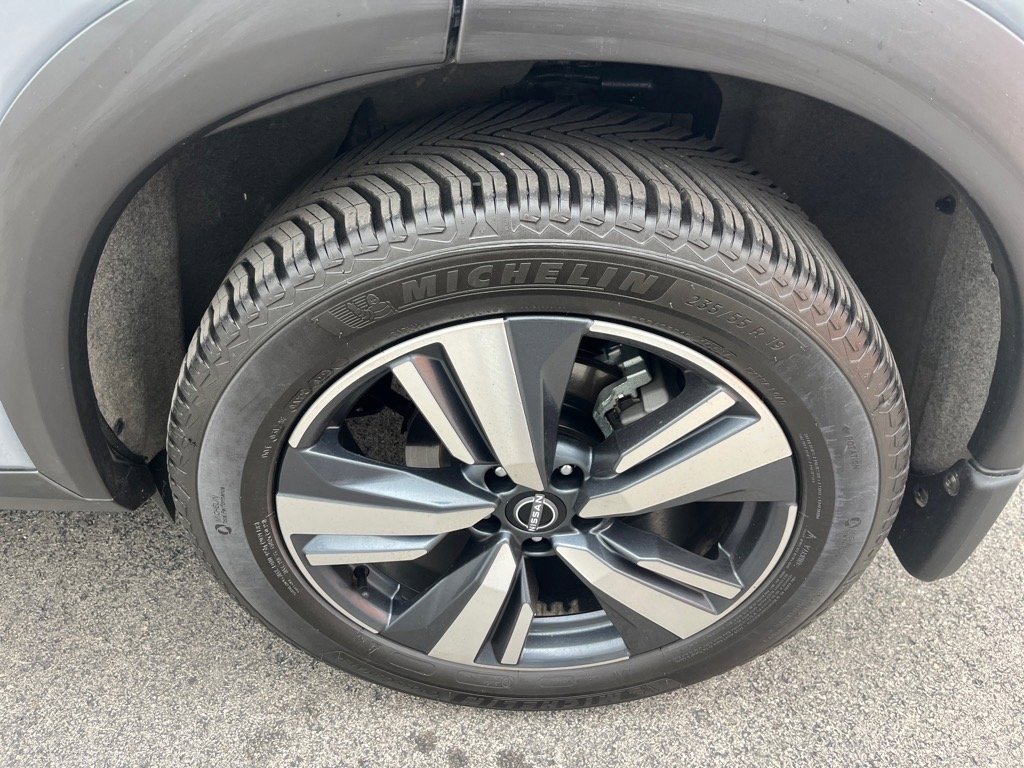 Used 2023 Nissan Rogue Platinum w/ Platinum Premium Package image 9