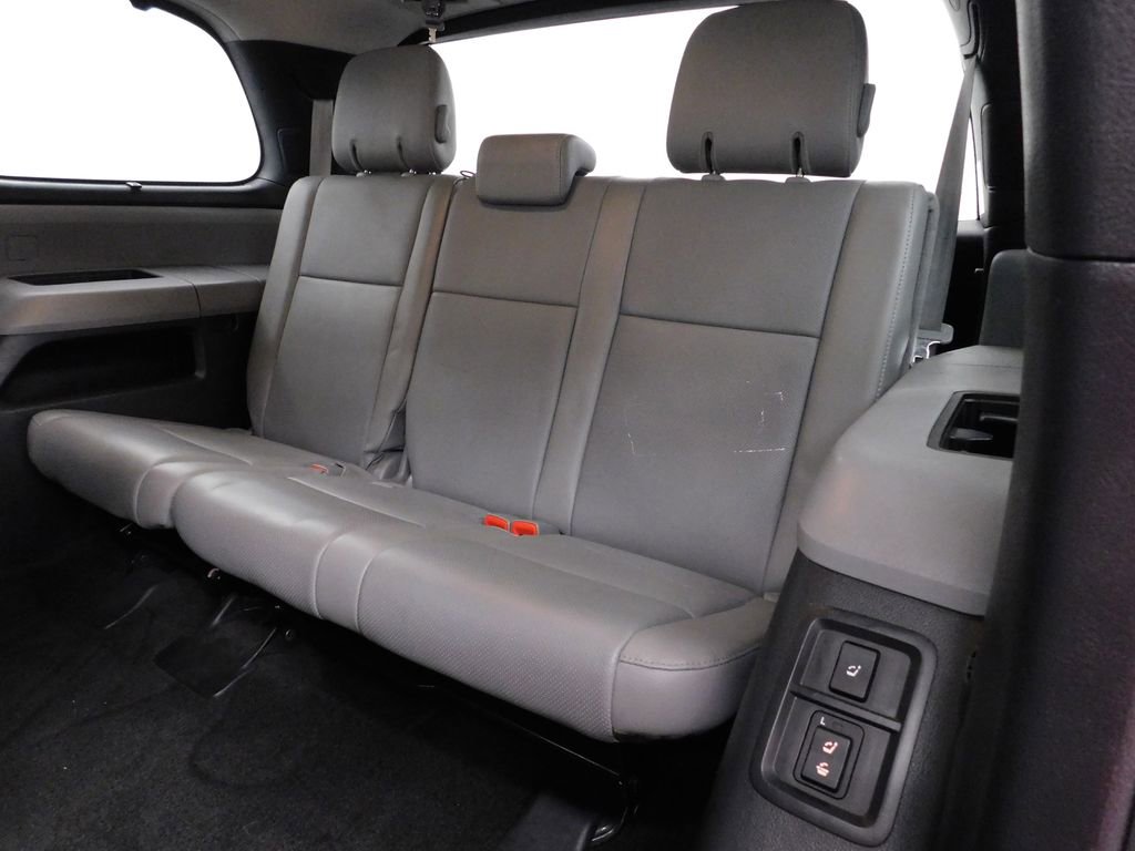 Used 2012 Toyota Sequoia Platinum image 18