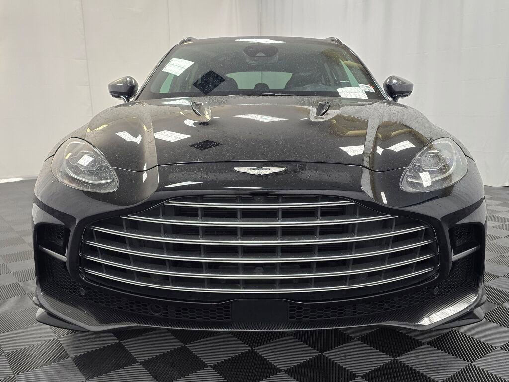 Used 2024 Aston Martin DBX 707 image 9