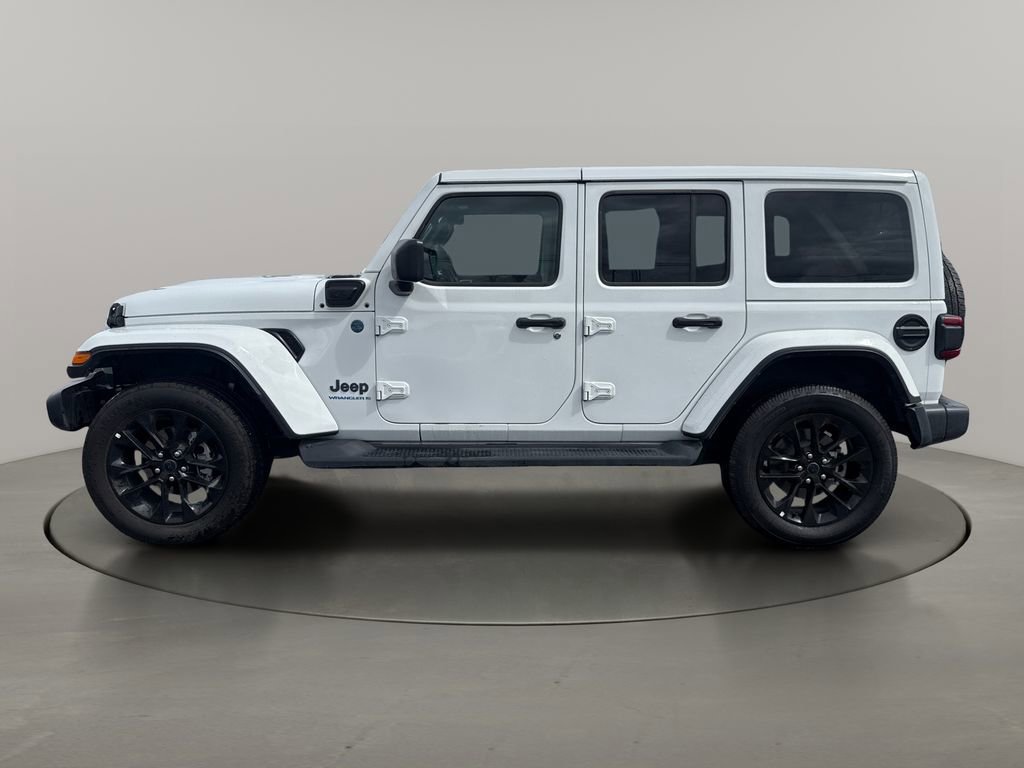 Used 2025 Jeep Wrangler Unlimited Sahara image 4