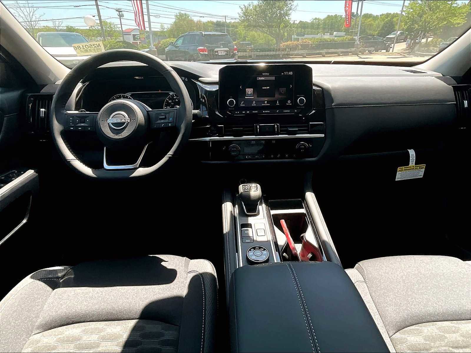 New 2025 Nissan Pathfinder SV image 11