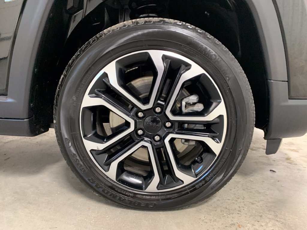 Used 2023 Jeep Compass Limited AWD/4WD image 12