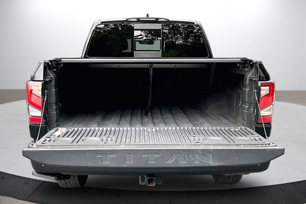 Used 2023 Nissan Titan PRO-4X w/ Pro-4x Convenience Package AWD/4WD image 26
