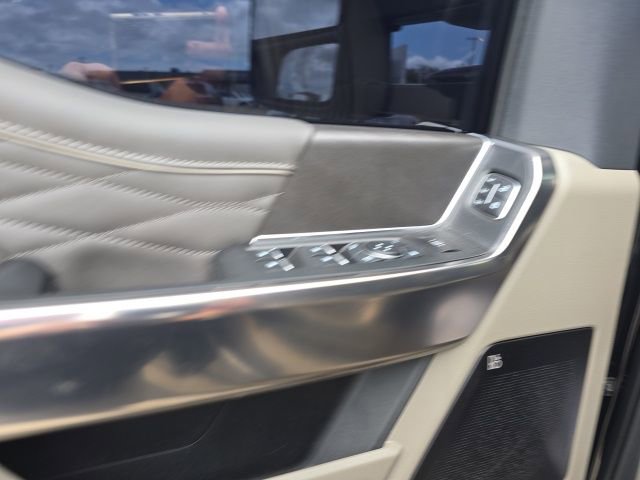 Used 2026 Ford F450 Platinum w/ Platinum Plus Package image 14