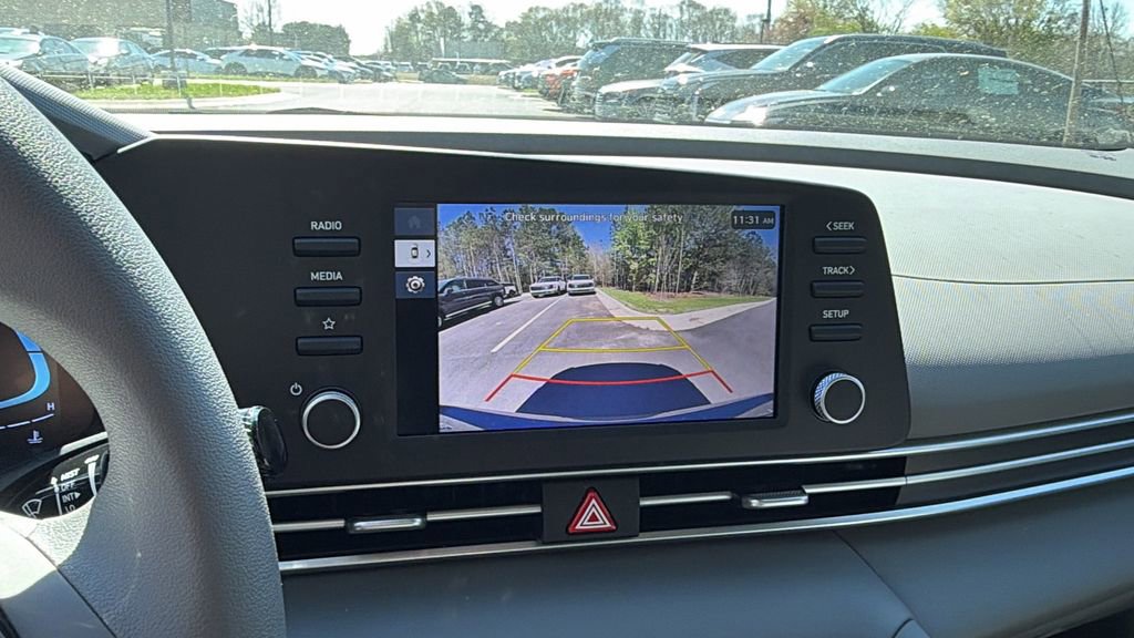 New 2026 Hyundai Elantra SE image 24