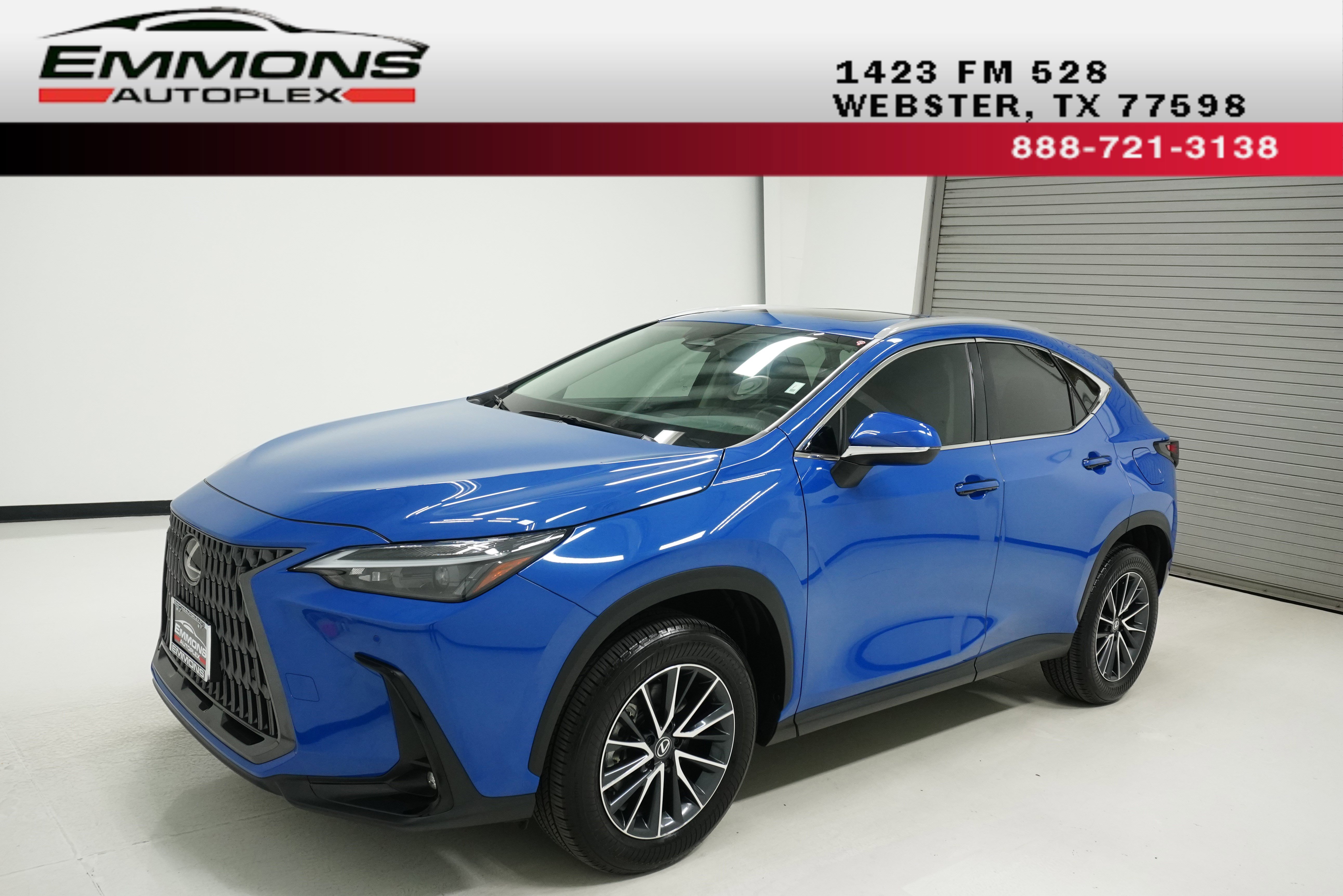 Used 2025 Lexus NX 250 FWD w/ Towing Package (2000 Lbs) image 1