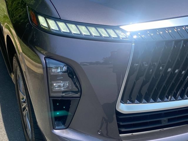 Used 2025 INFINITI QX80 Luxe RWD image 4