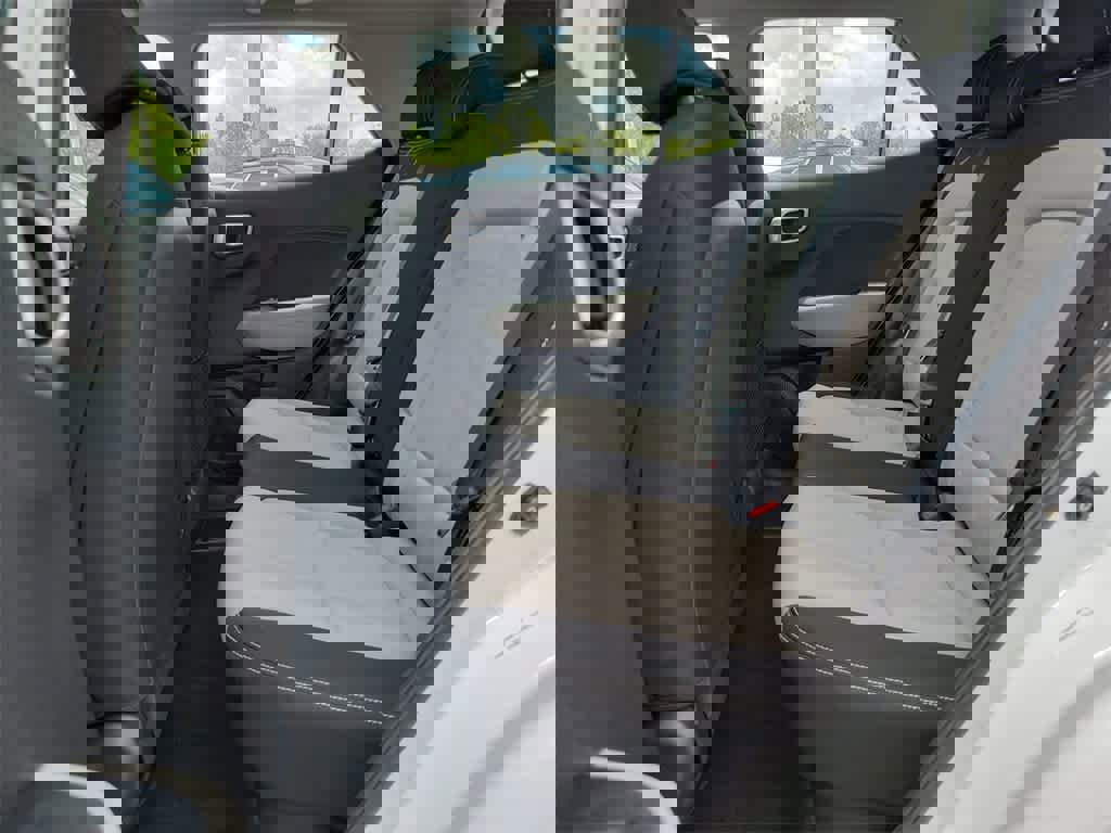 New 2025 Hyundai Venue SEL image 9