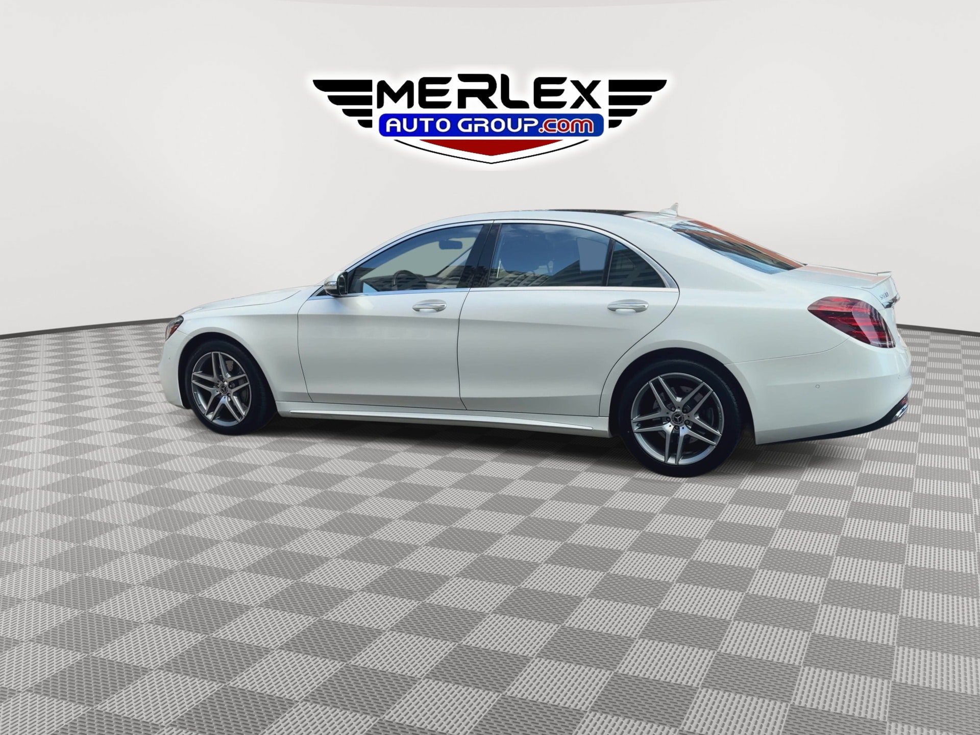 Used 2019 Mercedes-Benz S 560 4MATIC Sedan w/ AMG Line Exterior image 6
