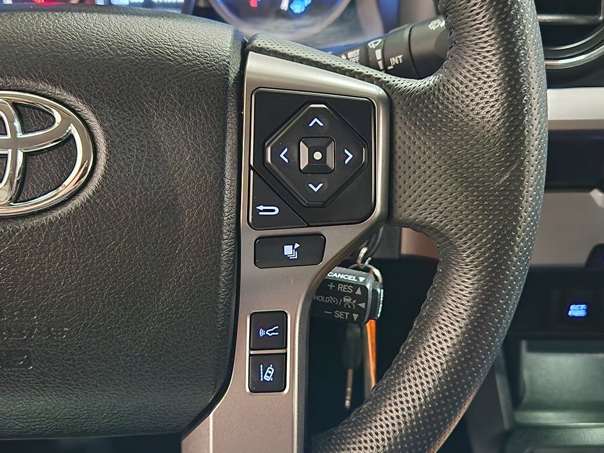 Used 2022 Toyota Tacoma SR5 RWD image 48