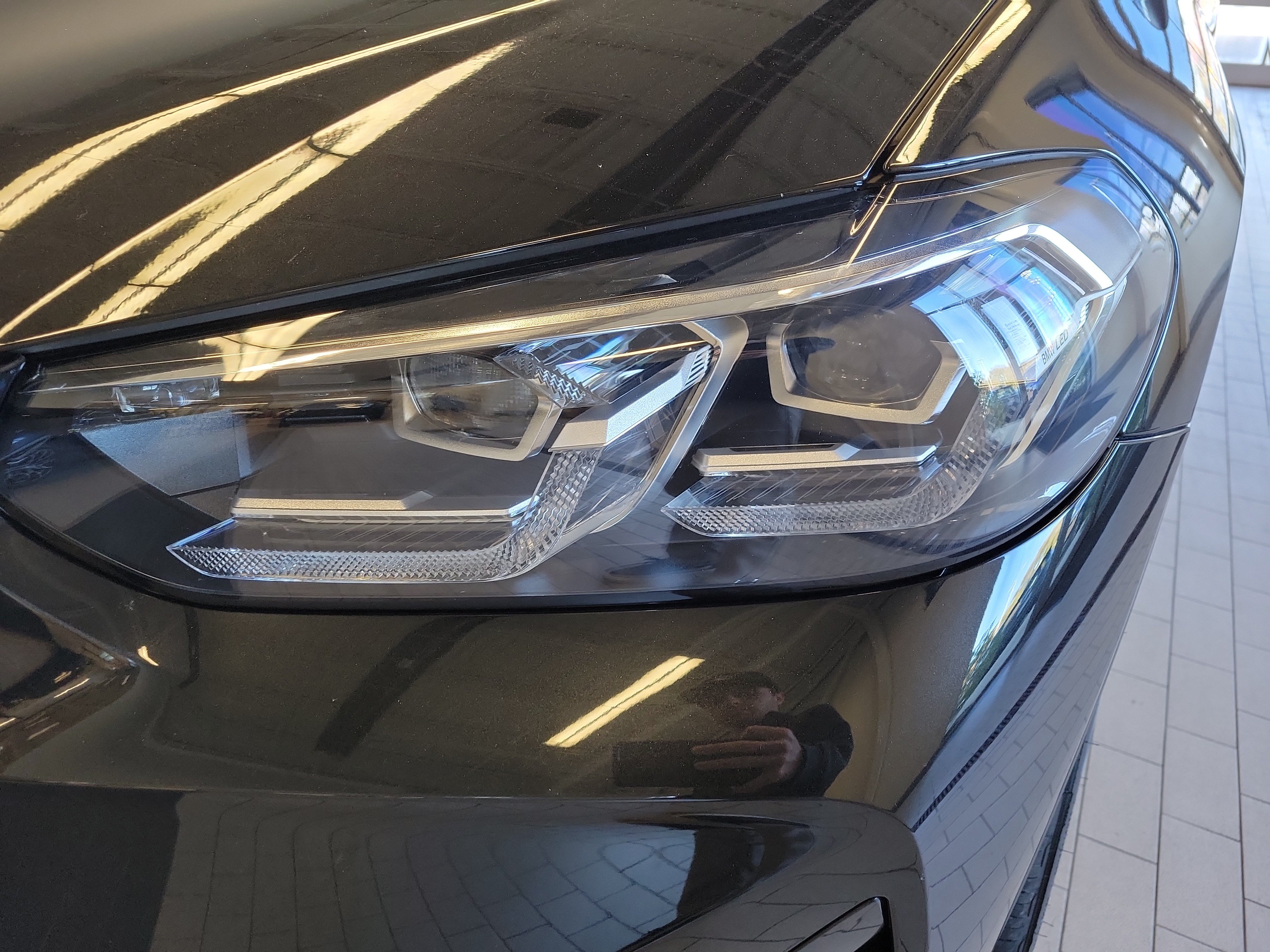 Used 2024 BMW X3 xDrive30i w/ Premium Package w/ZPA AWD/4WD image 9